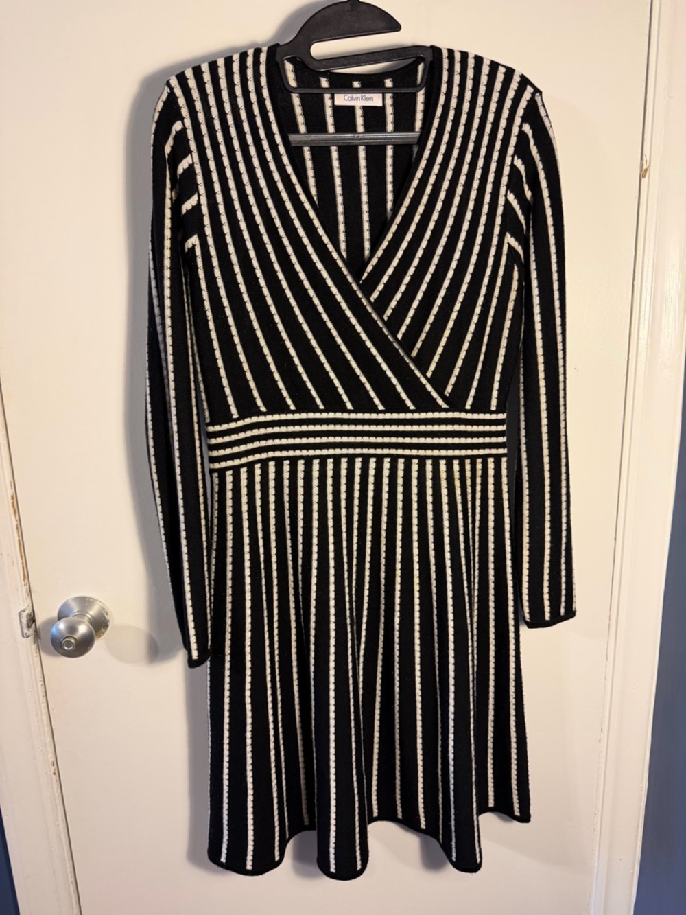 Calvin Klein Black & White Striped Long-Sleeve Wrap Dress Medium